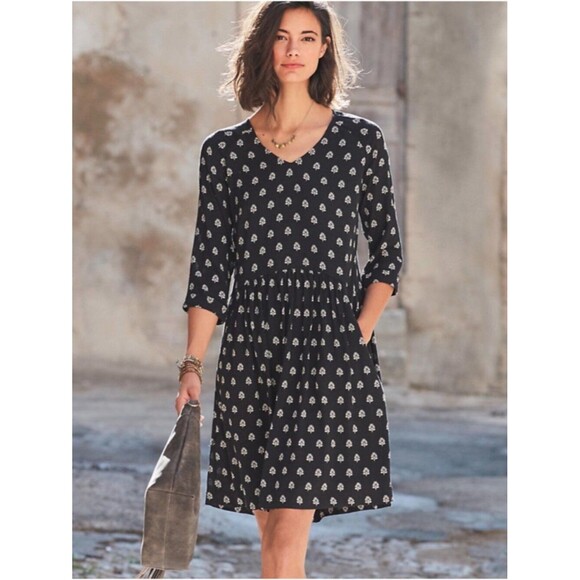 Garnet Hill Dresses & Skirts - Garnet Hill | Bohemian Pocket Detail Dress | 12 | Black & White